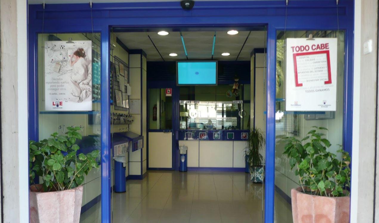 Administración número 2 de Roquetas de Mar