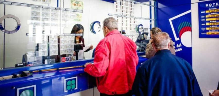 Detienen a una mujer que robó un décimo por el que cobró 38.000 euros