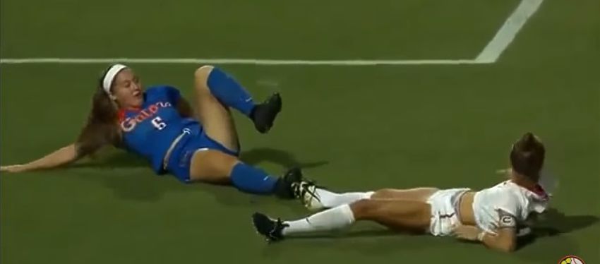 Las jugadores del Alabama y el Florida Gators protagonizaron una jugada insólita. Foto: Youtube.