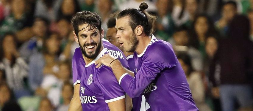 Isco celebra uno de sus dos goles junto a Gareth Bale. Foto: @deporteslasexta.