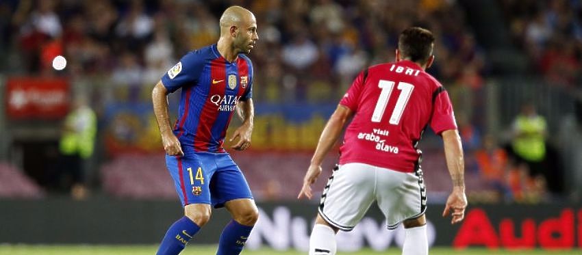 Mascherano, en el partido frente al Alavés. Foto: @el_mediapunta.