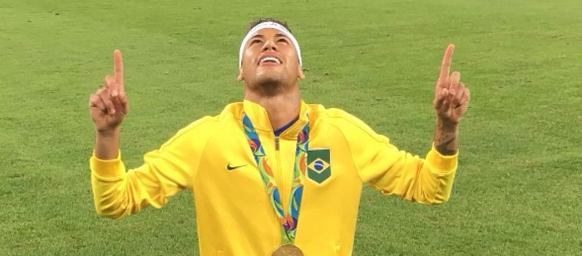 Neymar celebra el oro olímpico tras la tanda de penaltis ante Alemania. Foto: Instagram.