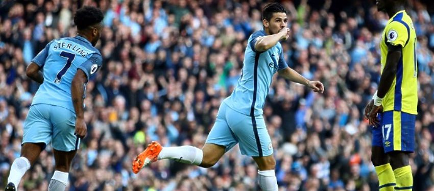 Nolito celebra un gol con el Manchester City. Foto: Twitter.