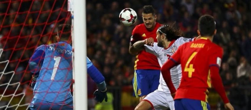 Vitolo volvió a ser uno de los grandes protagonistas en la victoria de España. Foto: @ellarguero.
