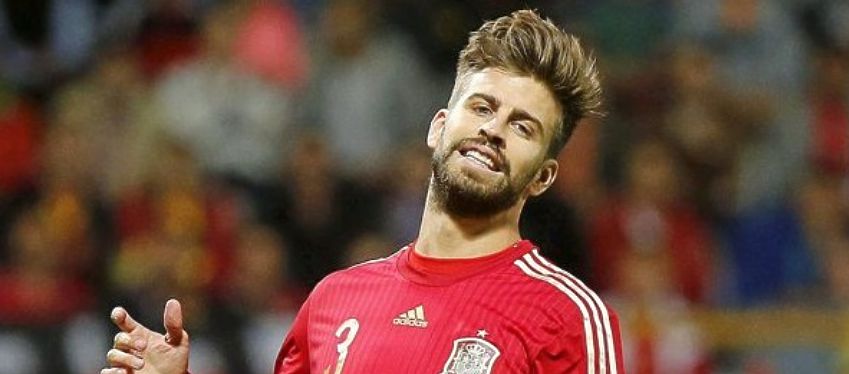 Gerard Piqué volvió a ser aclamado meses después por la grada. Foto: Twitter.