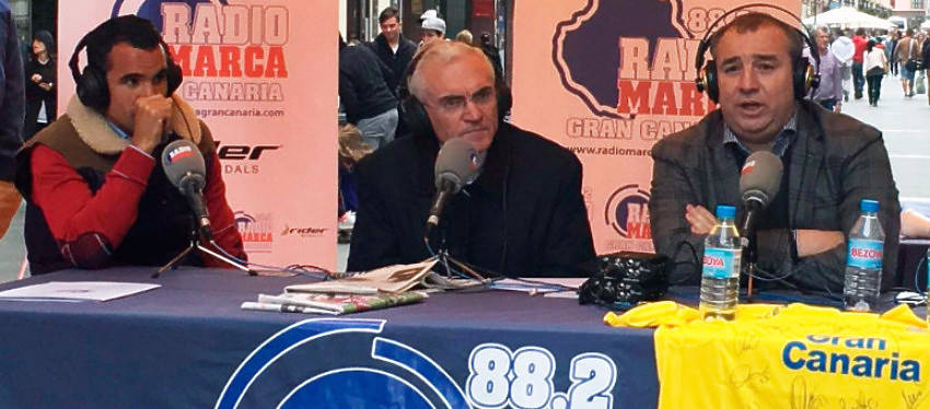Ángel López en la radio canaria. Foto: UD Las Palmas Twitter