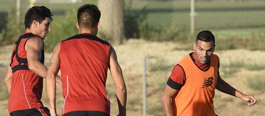El Sevilla espera levantarse tras caer ante el Madrid en la Supercopa de Europa. Foto: Twitter.
