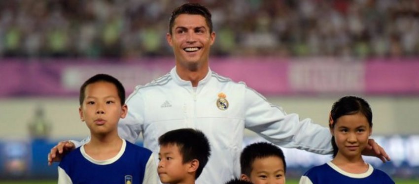 Cristiano Ronaldo, la última estrella en ser tentada por el fútbol chino. Foto: @tjcope.