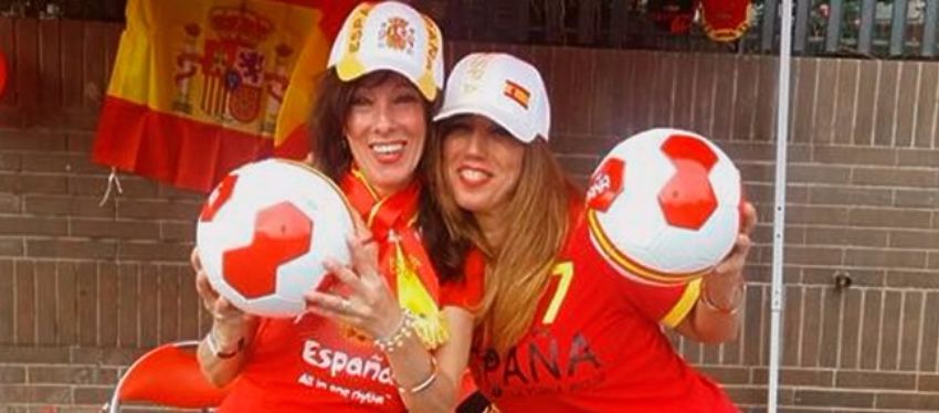 El mal trago de María Rosa y Ruth parece que se verá recompensado con la intalación de una pantalla gigante en Barcelona. Foto: Twitter.