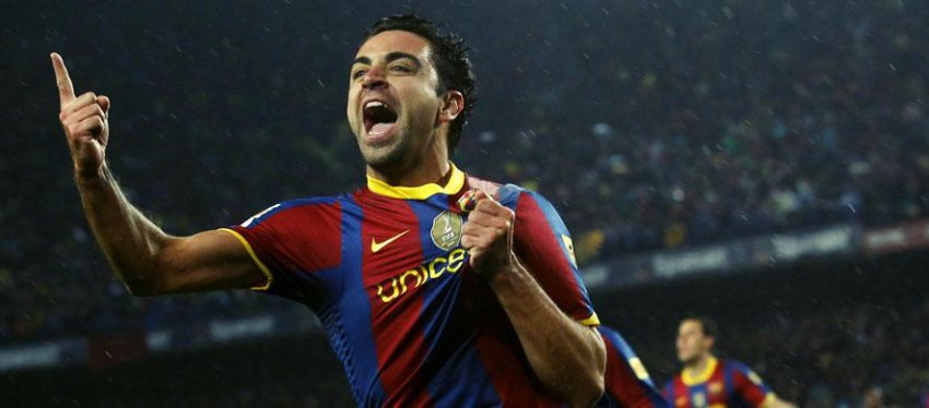 Xavi, en uno de sus últimos Clásicos con la camiseta del Barça. Foto: Twitter.