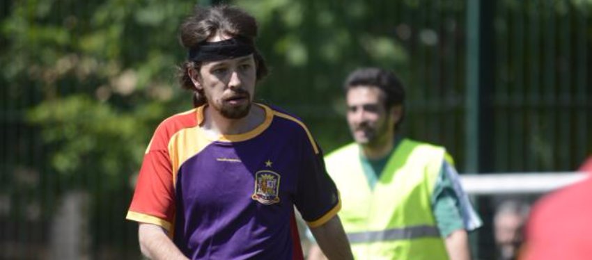 Pablo Iglesias, con la camiseta republicana de la selección. Foto: Twitter.