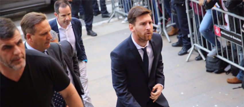 Messi, en la Audiencia de Barcelona. Foto: El Periódico.