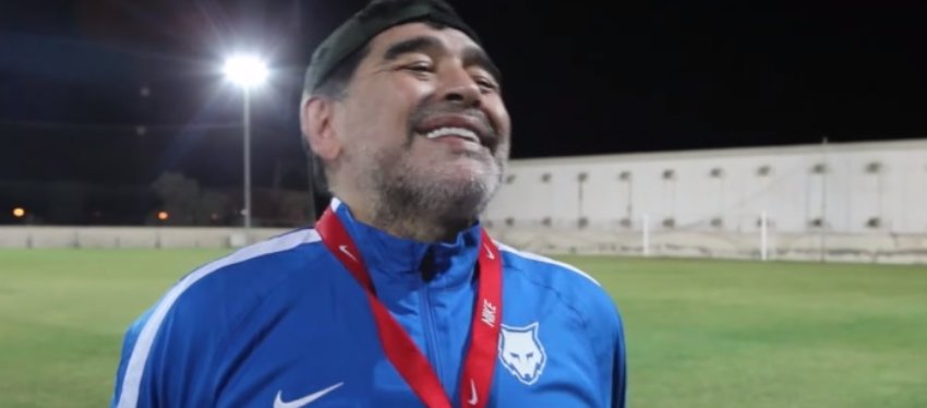 La reacción de Maradona cuando le preguntan por Cristiano. Foto: As TV.