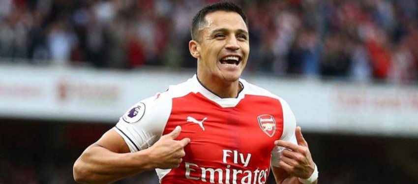 Alexis Sánchez podría volver al fútbol español tras tres años en la Premier League. Foto: Twitter.
