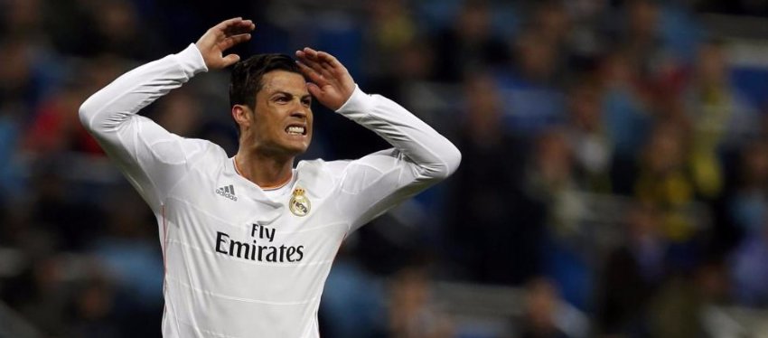 Cristiano Ronaldo se lamenta de una ocasión perdida. Foto: El Confidencial.