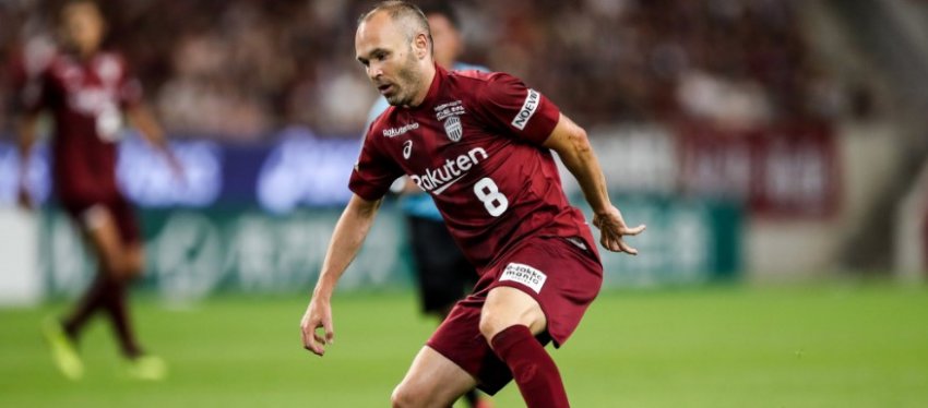 Iniesta, en un partido con el Vissel Kobe. Foto: Twitter.