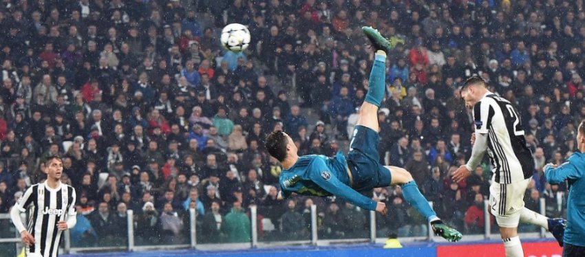 Cristiano Ronaldo se alzó al cielo de Turín para marcar uno de los mejores goles de su carrera. Foto: Tiempo de juego.