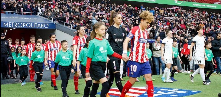 El Wanda se vistió de gala para el derbi femenino de Madrid. Foto: Twitter.