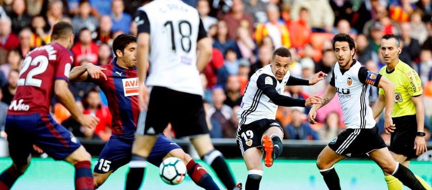 Imagen del partido entre el Valencia y el Eibar del pasado fin de semana. Foto: Marca.