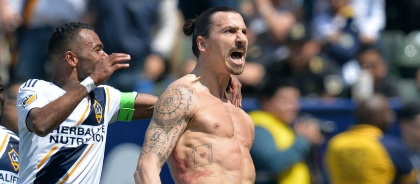 Ibrahimovic celebra su primer gol con LA Galaxy. Foto: Twitter.