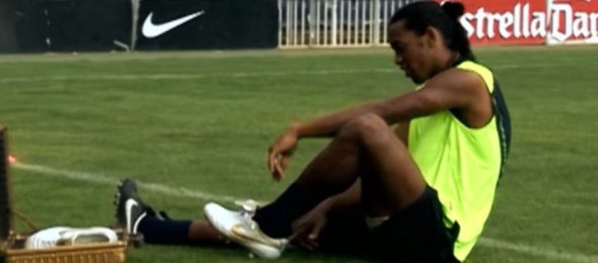 Ronaldinho, magia pura. Foto: Youtube.